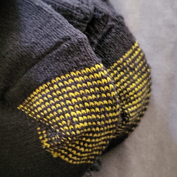 Black soft gold toe pk of 3 pairs socks.... 15 for both packs - Picture 4 of 8